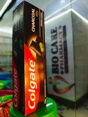 Colgate Charcoal Fluoride Toothpaste, Gentle Clean, Mint, 120g